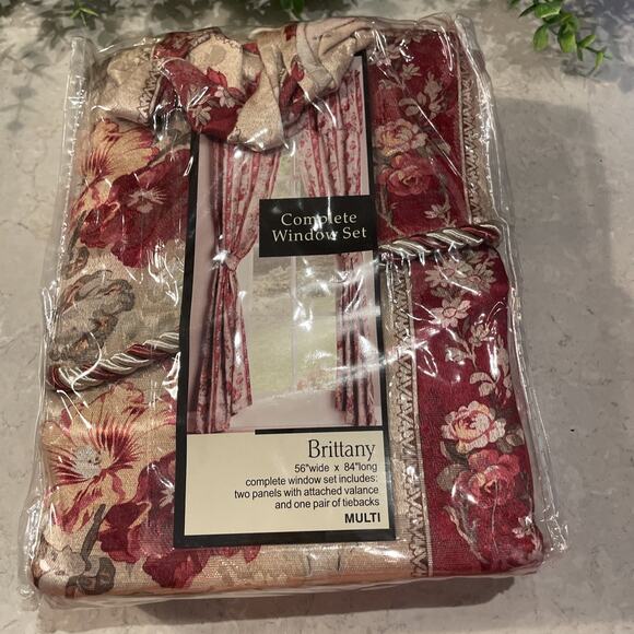 Lichtenberg Brittany Floral One Complete Window Set 56x84" Vtg Gold Red Cottage - Picture 3 of 4
